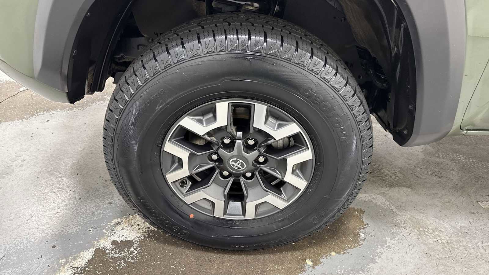 Thumbnail: 2022 Toyota Tacoma - 10