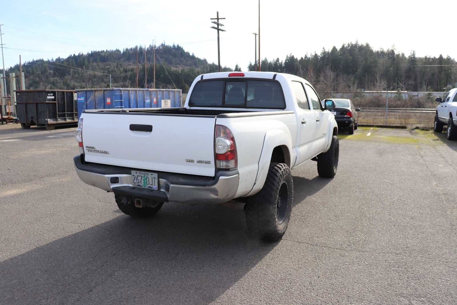 Thumbnail: 2015 Toyota Tacoma - 5