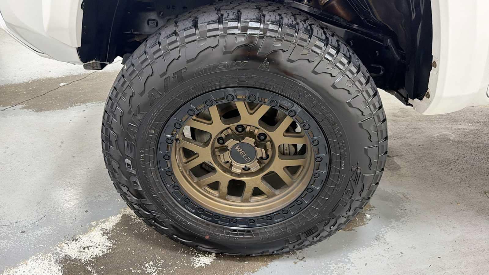 Thumbnail: 2020 Toyota Tacoma - 10