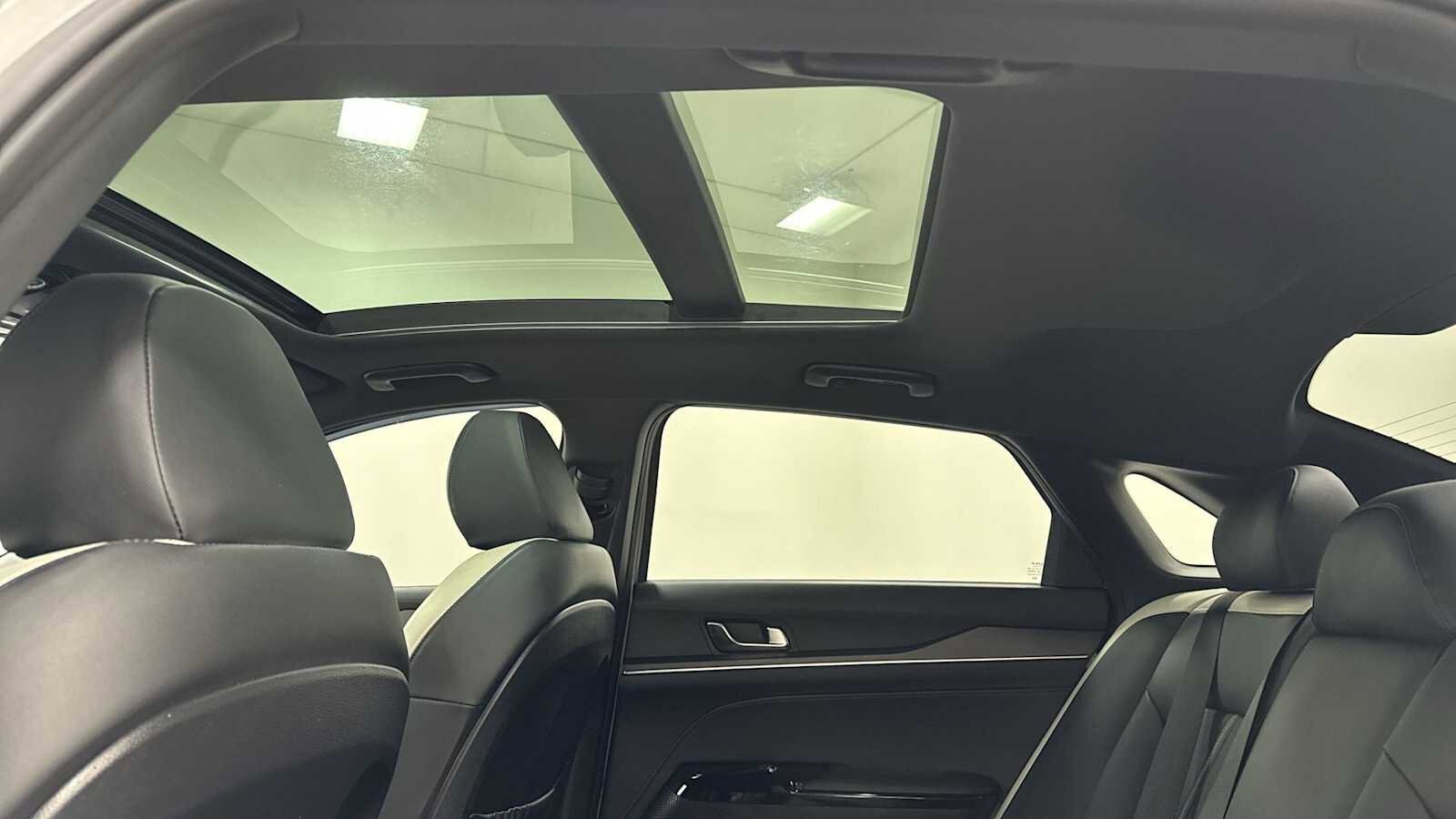 Thumbnail: 2025 Kia K5 - 24