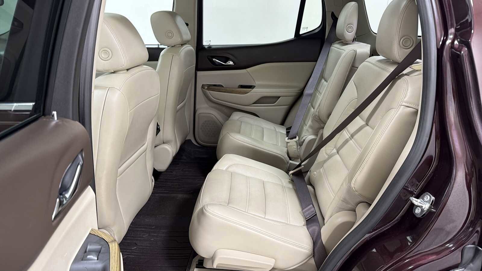 Thumbnail: 2017 GMC Acadia - 26