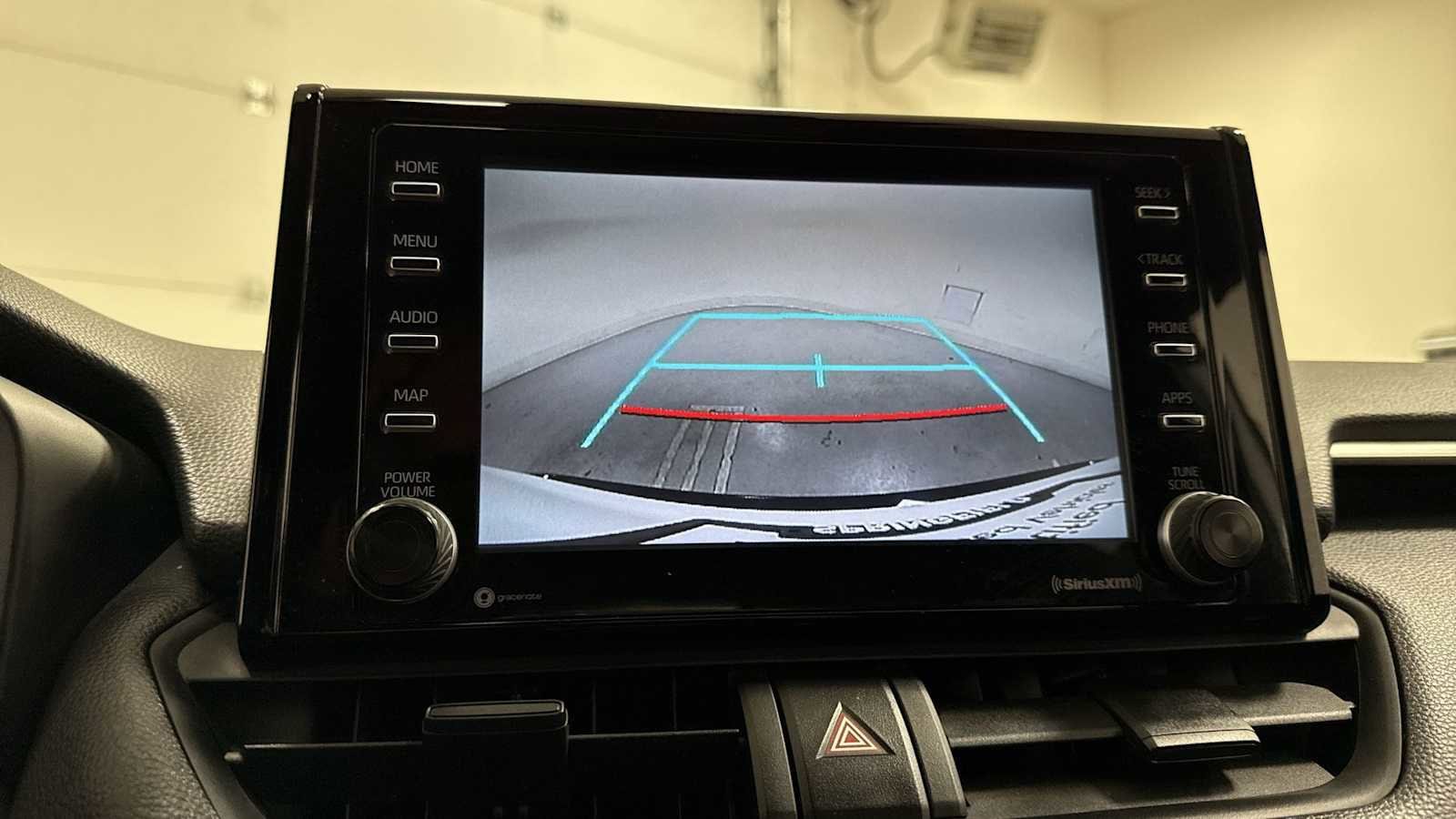 Thumbnail: 2021 Toyota RAV4 - 20