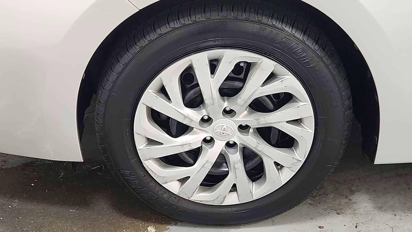 Thumbnail: 2018 Toyota Corolla - 10