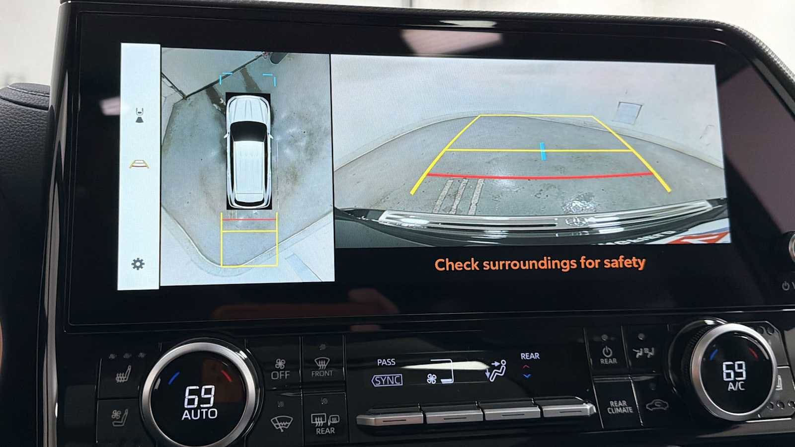 Thumbnail: 2026 Toyota Highlander - 19