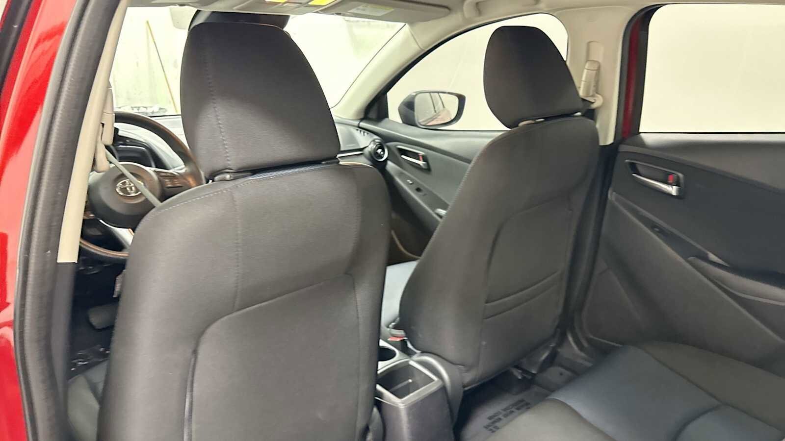 Thumbnail: 2018 Toyota Yaris iA - 25