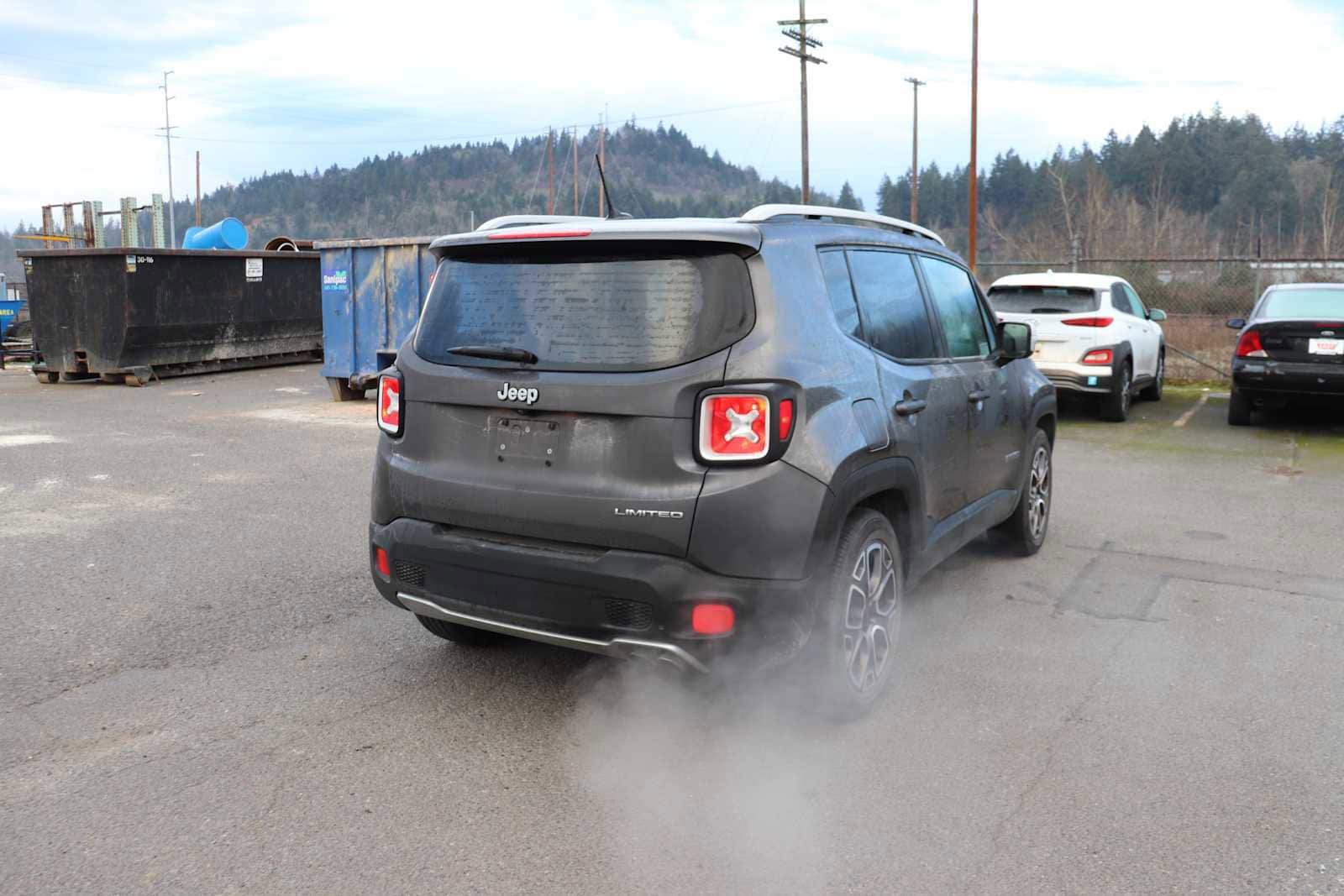 Thumbnail: 2016 Jeep Renegade - 5
