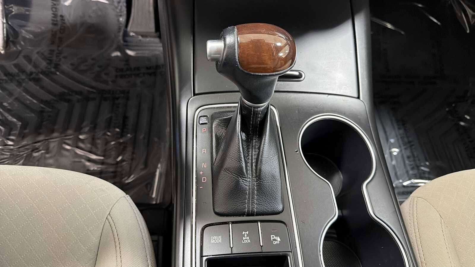 Thumbnail: 2017 Kia Sorento - 21