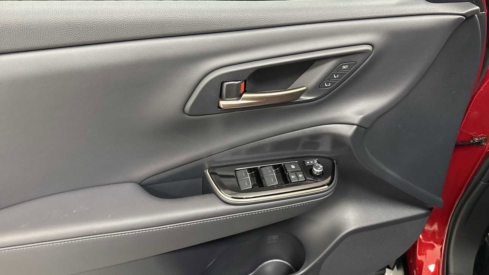 Thumbnail: 2026 Toyota Crown Signia - 15