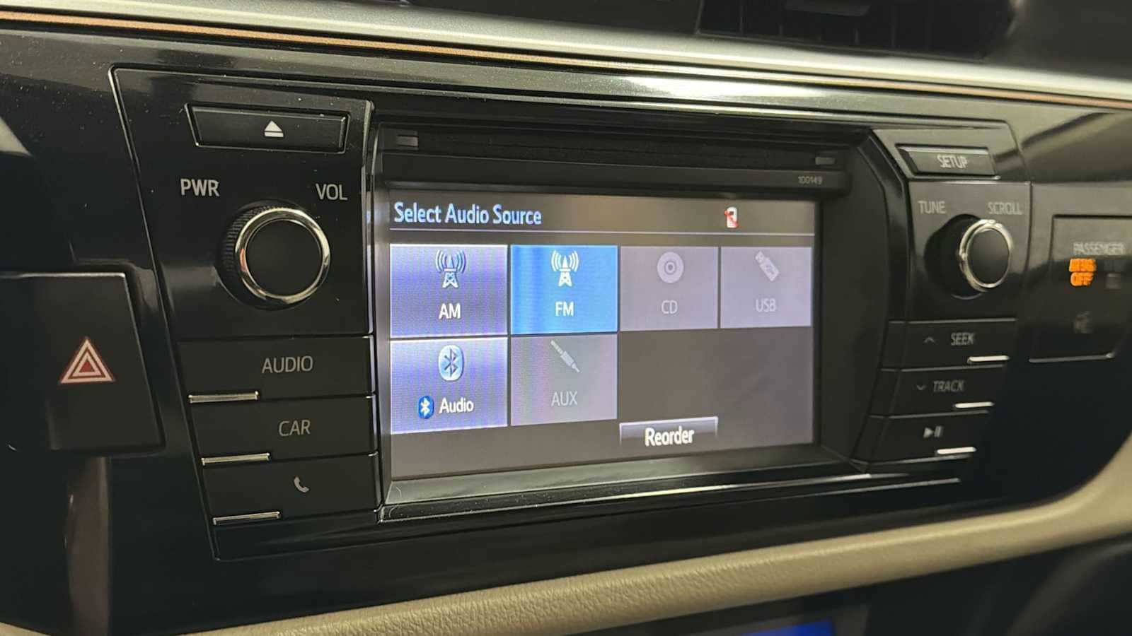 Thumbnail: 2014 Toyota Corolla - 18