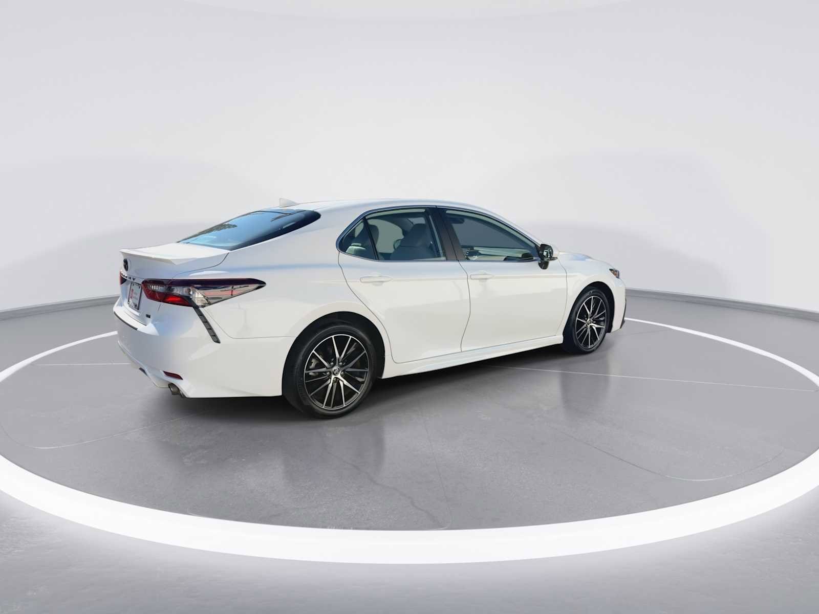 Thumbnail: 2023 Toyota Camry - 8