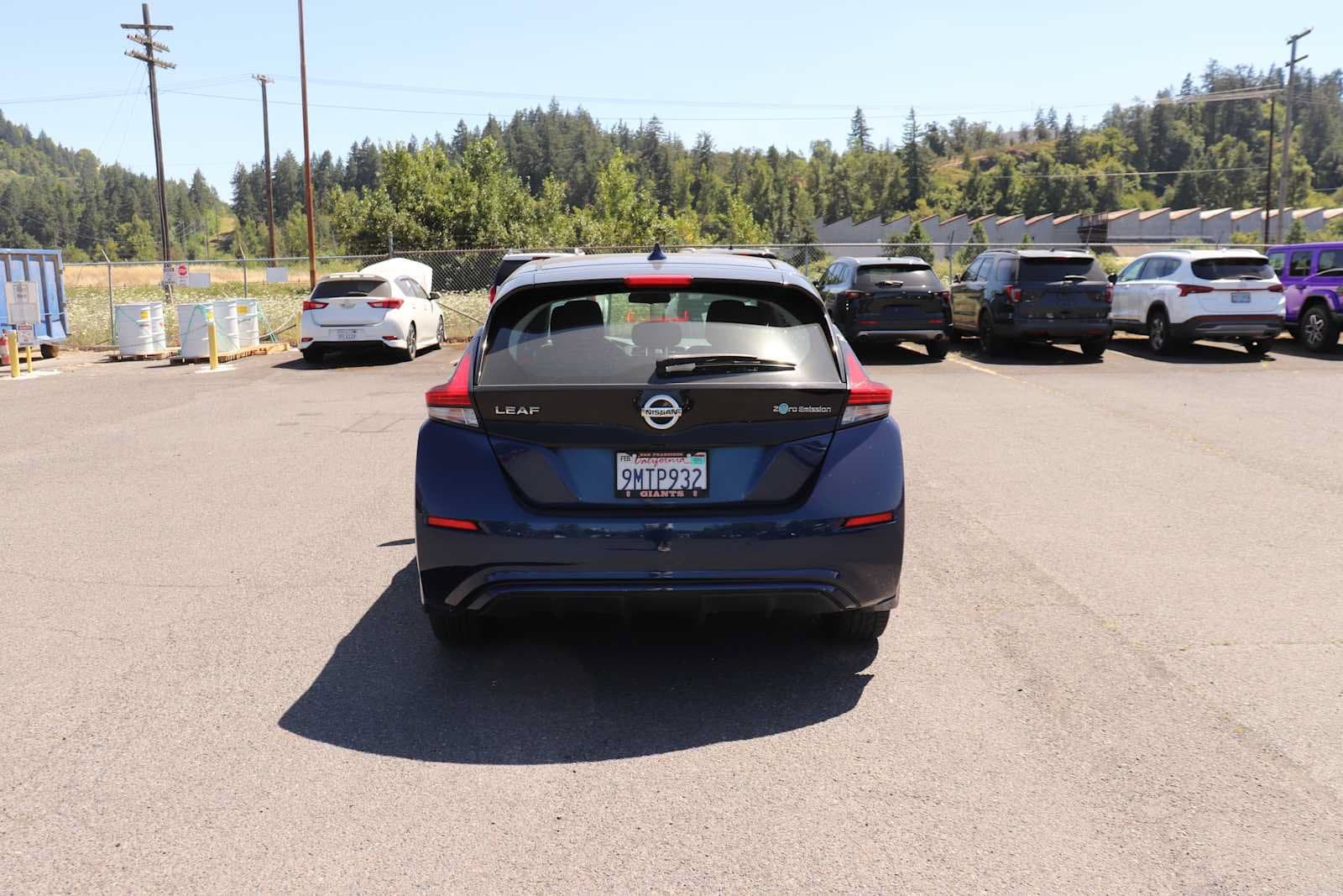 Thumbnail: 2022 Nissan Leaf - 6