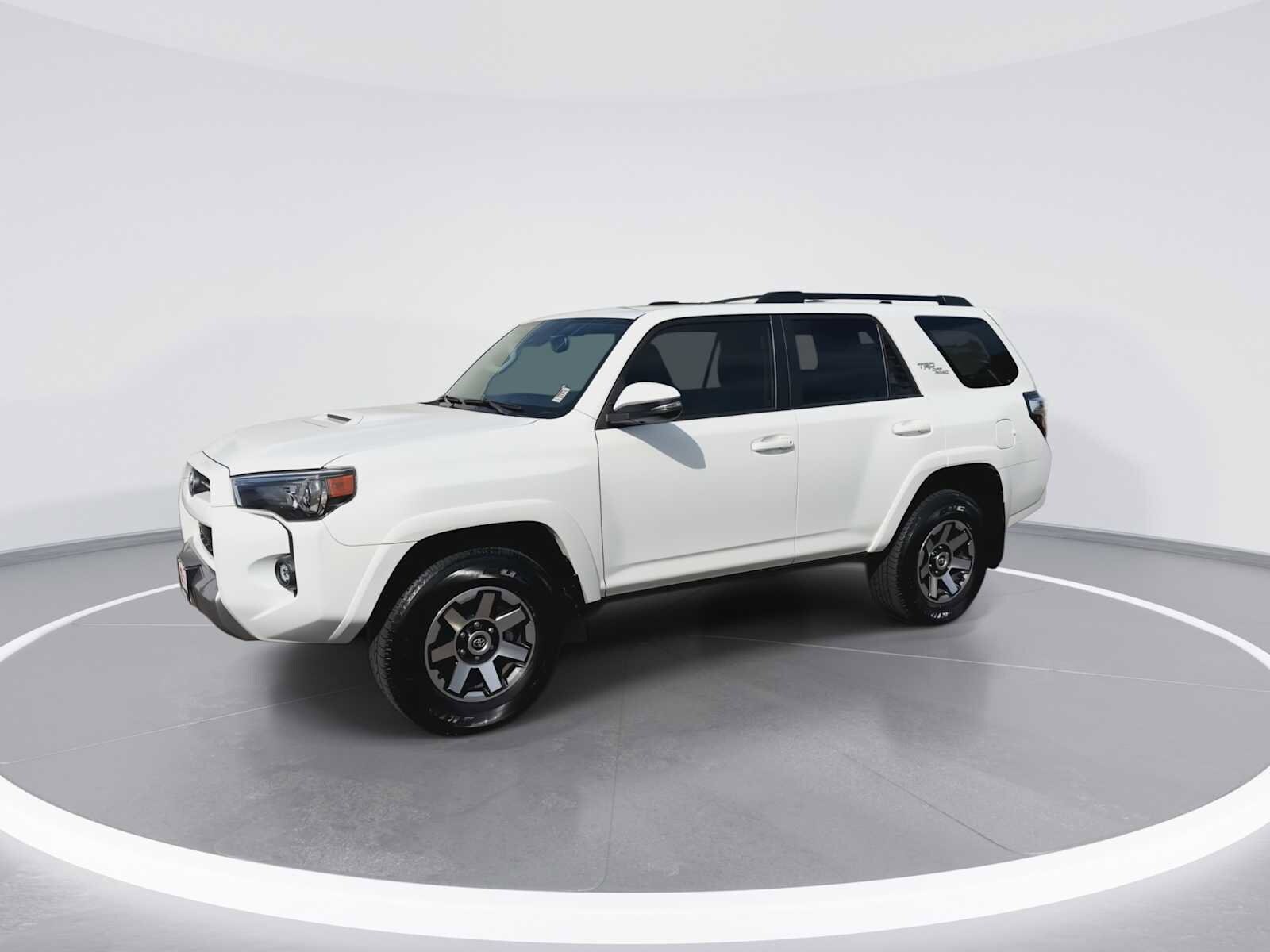 Thumbnail: 2023 Toyota 4Runner - 4