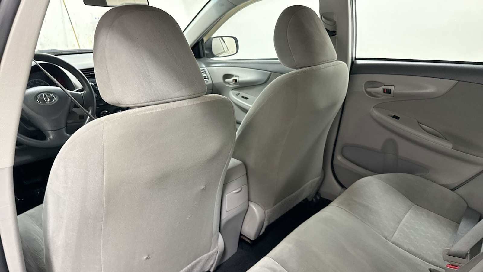 Thumbnail: 2009 Toyota Corolla - 23