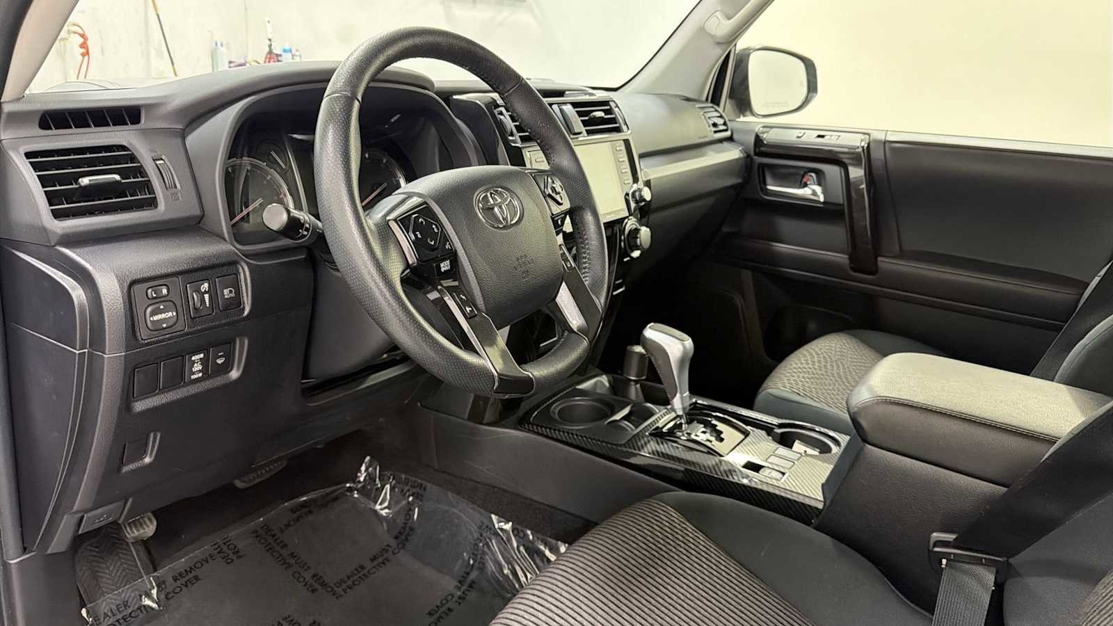 Thumbnail: 2023 Toyota 4Runner - 12