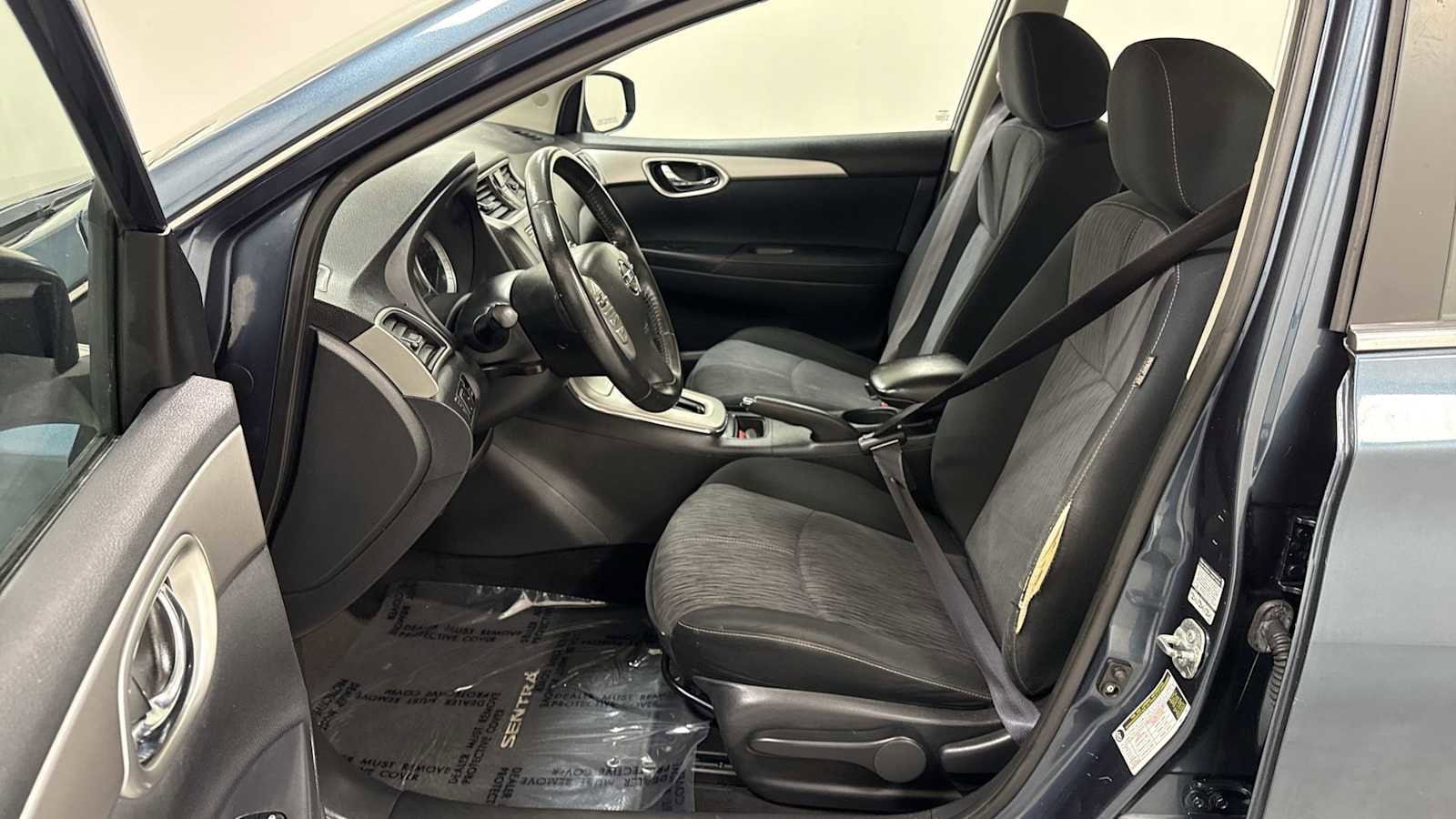 Thumbnail: 2015 Nissan Sentra - 13