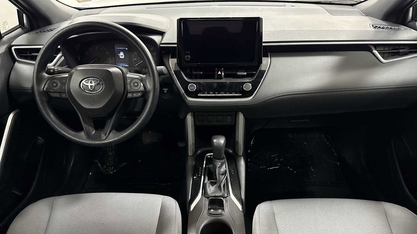 Thumbnail: 2025 Toyota Corolla Cross - 26