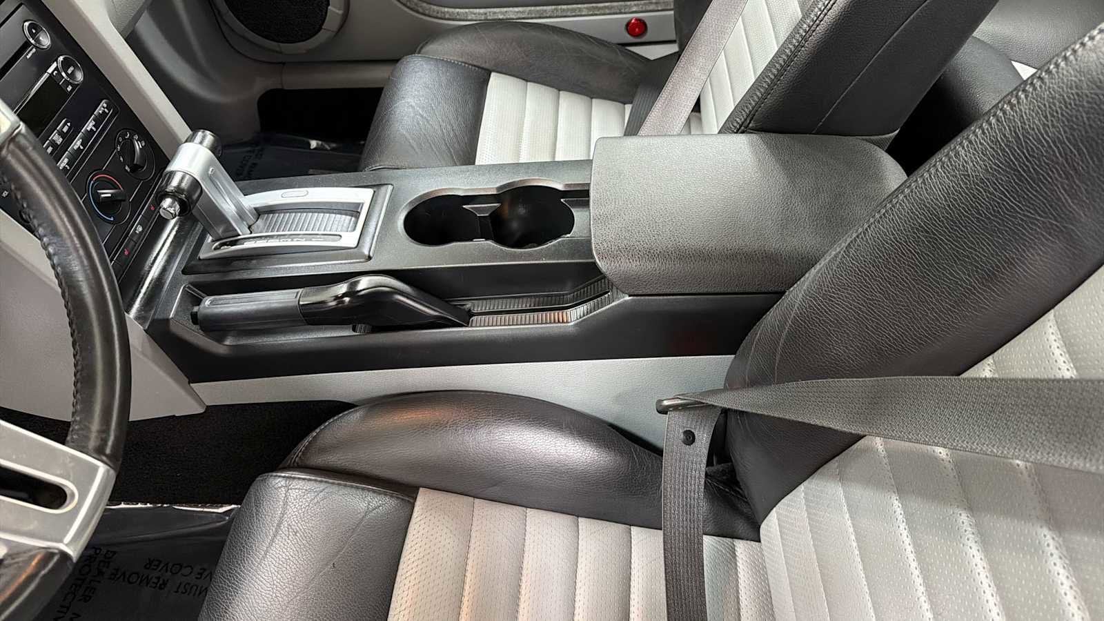 Thumbnail: 2008 Ford Mustang - 21