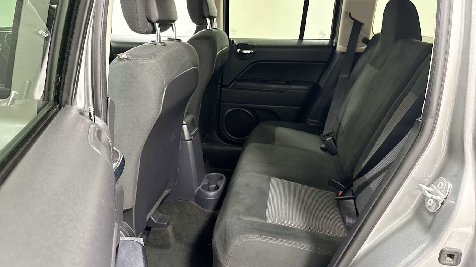 Thumbnail: 2016 Jeep Patriot - 22