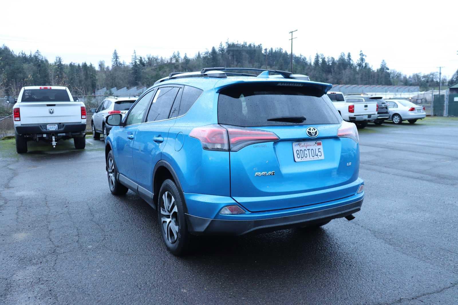 Thumbnail: 2017 Toyota RAV4 - 7