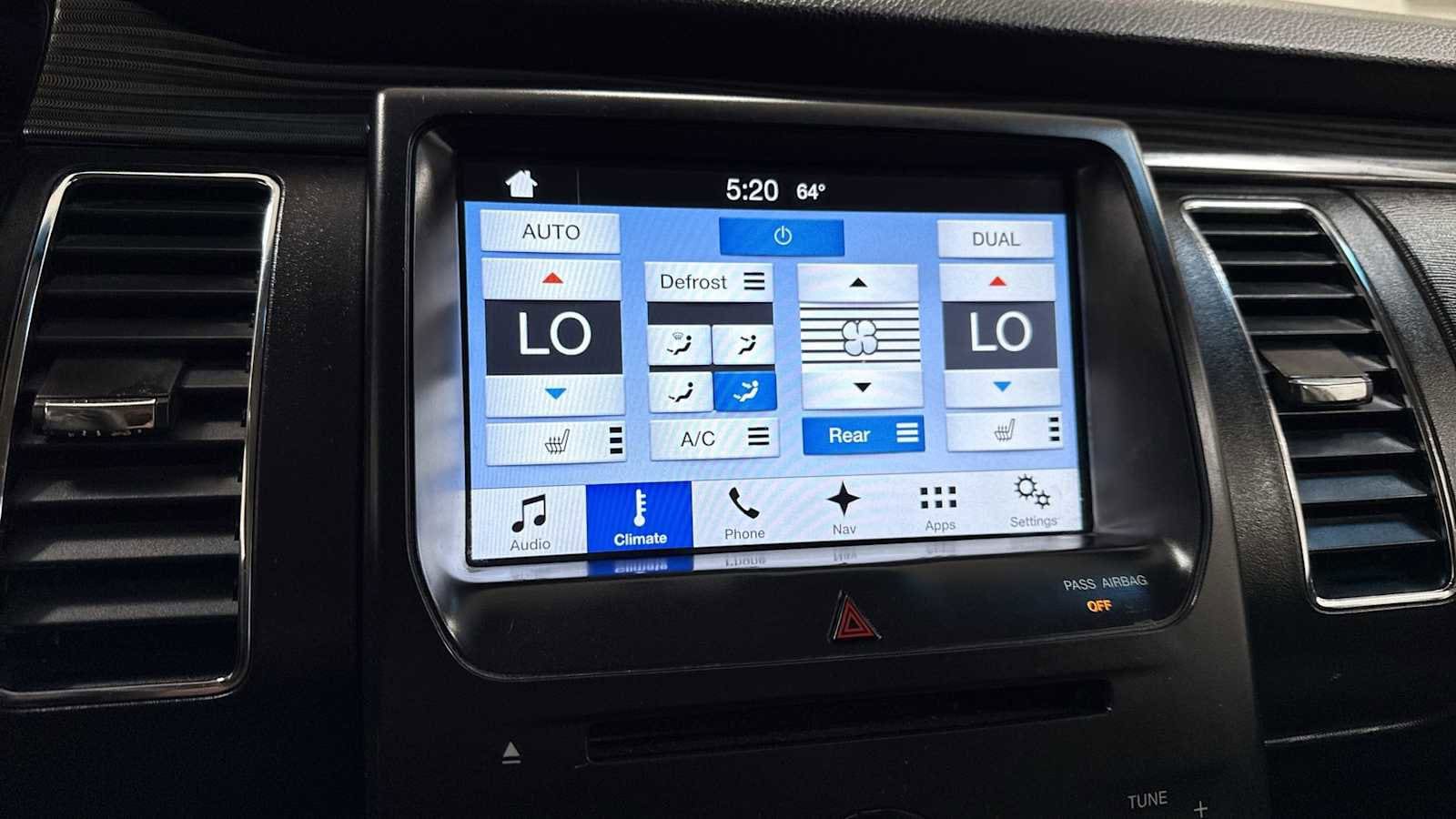 Thumbnail: 2016 Ford Flex - 21