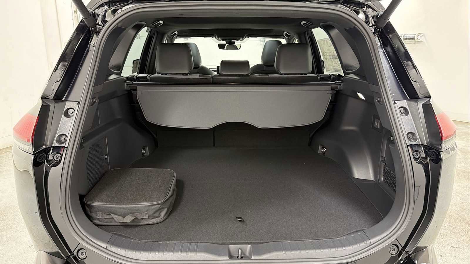 Thumbnail: 2026 Toyota RAV4 - 28