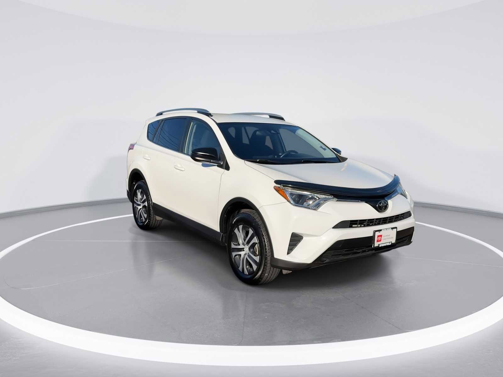 Thumbnail: 2017 Toyota RAV4 - 2