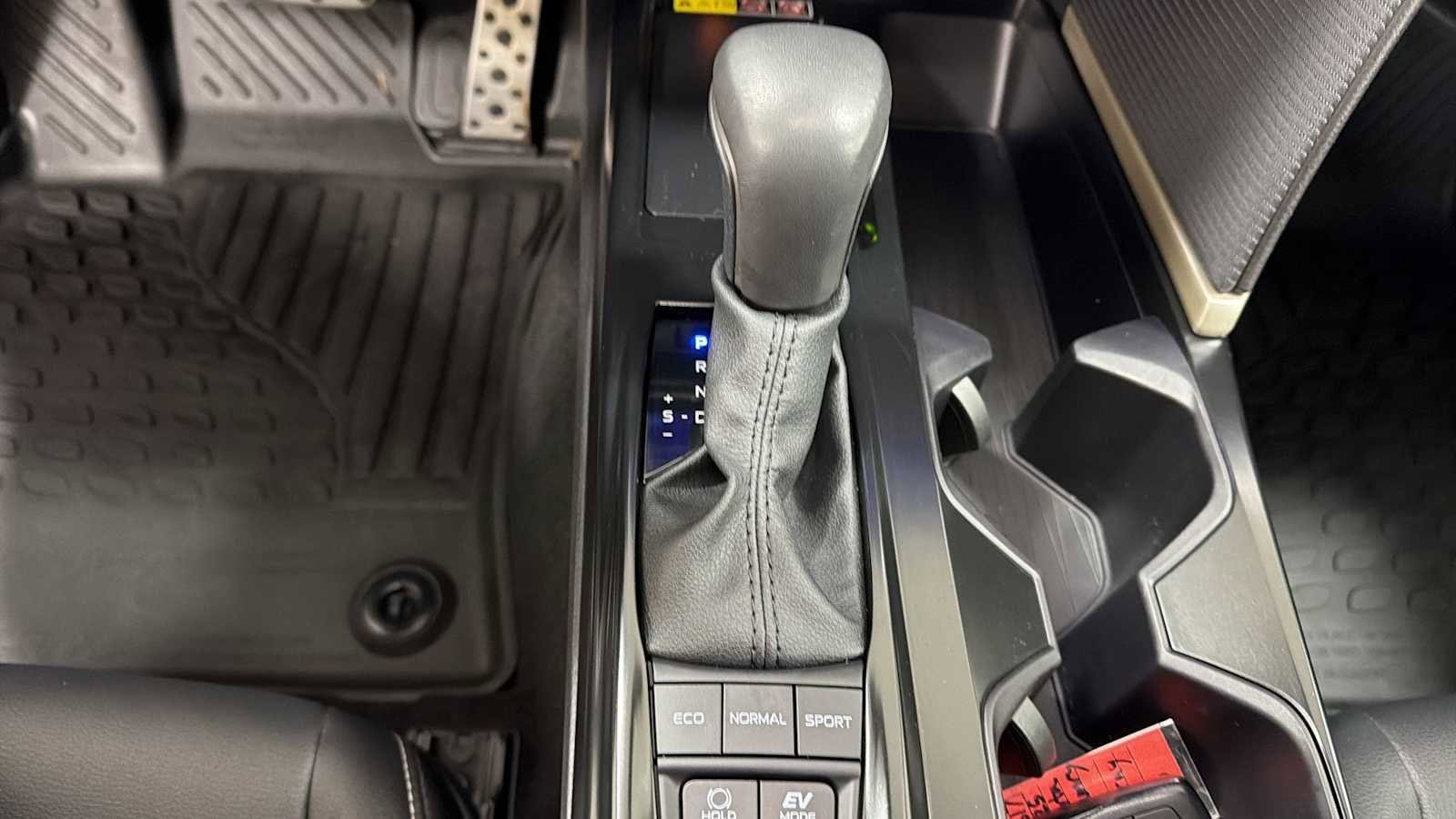 Thumbnail: 2025 Toyota Camry - 22