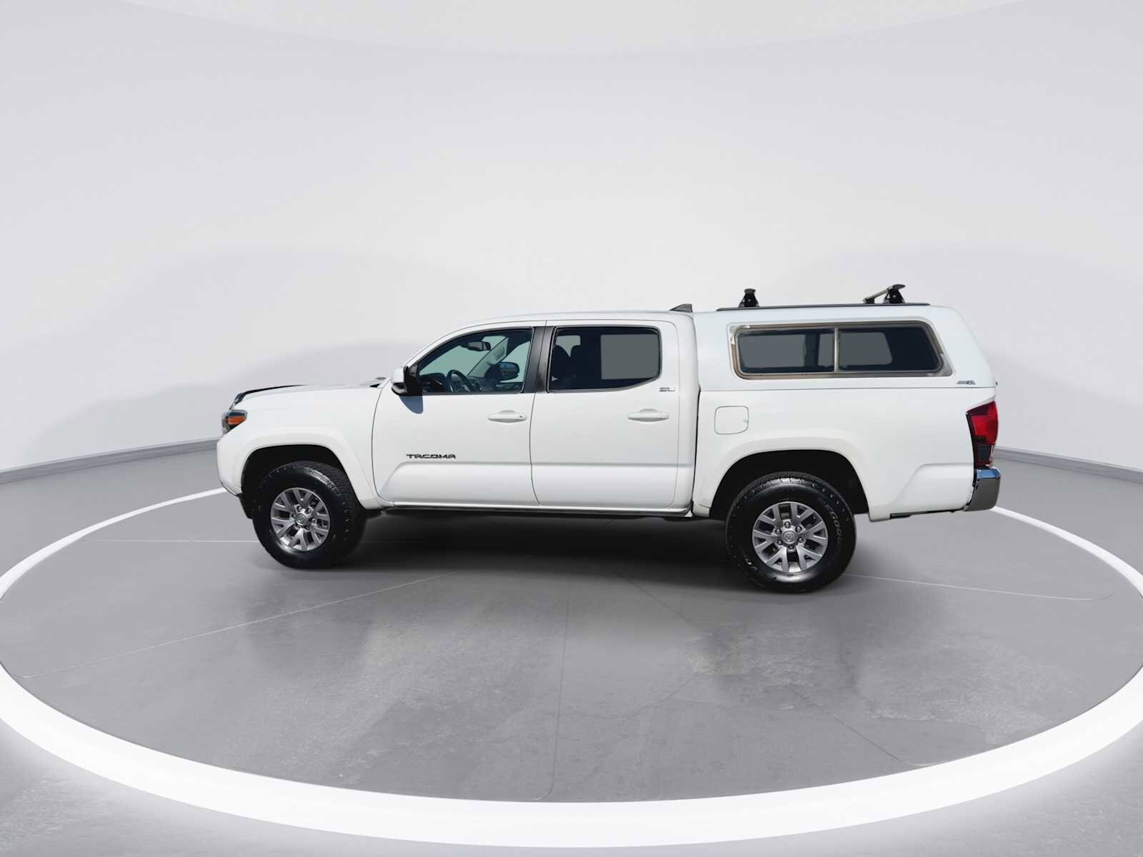Thumbnail: 2018 Toyota Tacoma - 5