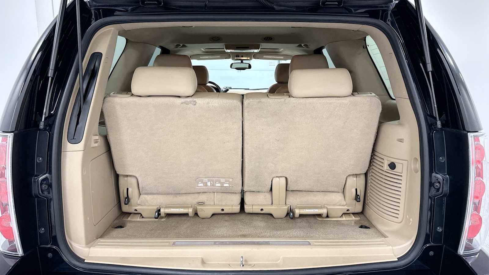Thumbnail: 2014 GMC Yukon - 29