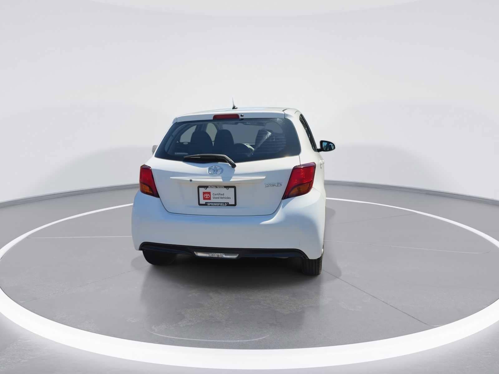 Thumbnail: 2017 Toyota Yaris - 7