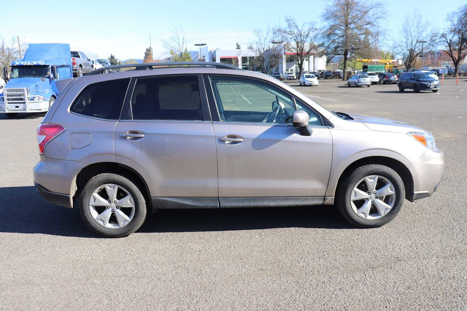 Thumbnail: 2015 Subaru Forester - 4