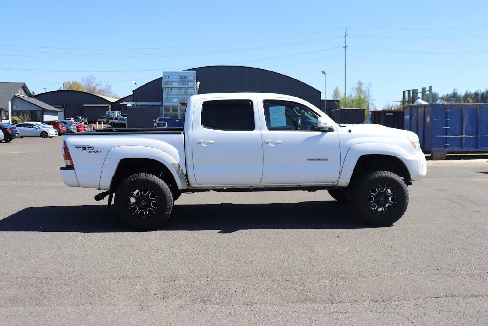 Thumbnail: 2013 Toyota Tacoma - 4