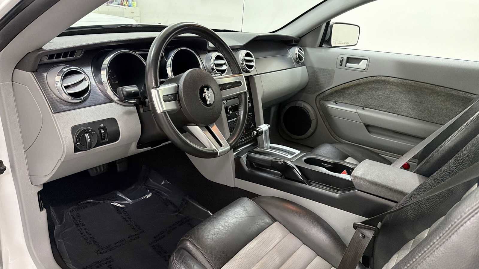 Thumbnail: 2008 Ford Mustang - 12