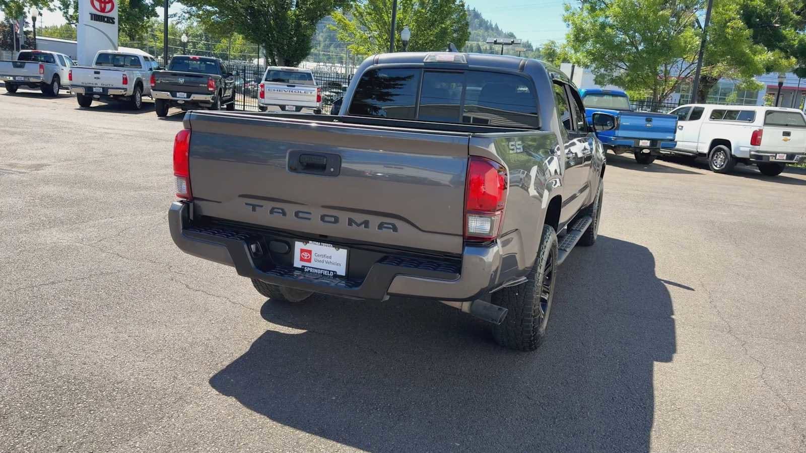 Thumbnail: 2022 Toyota Tacoma - 7