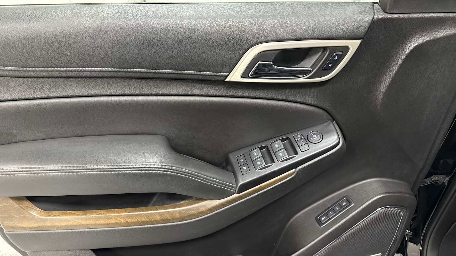 Thumbnail: 2018 GMC Yukon - 15