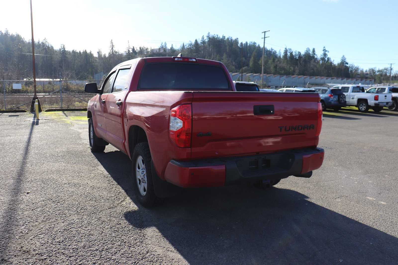 Thumbnail: 2021 Toyota Tundra - 7