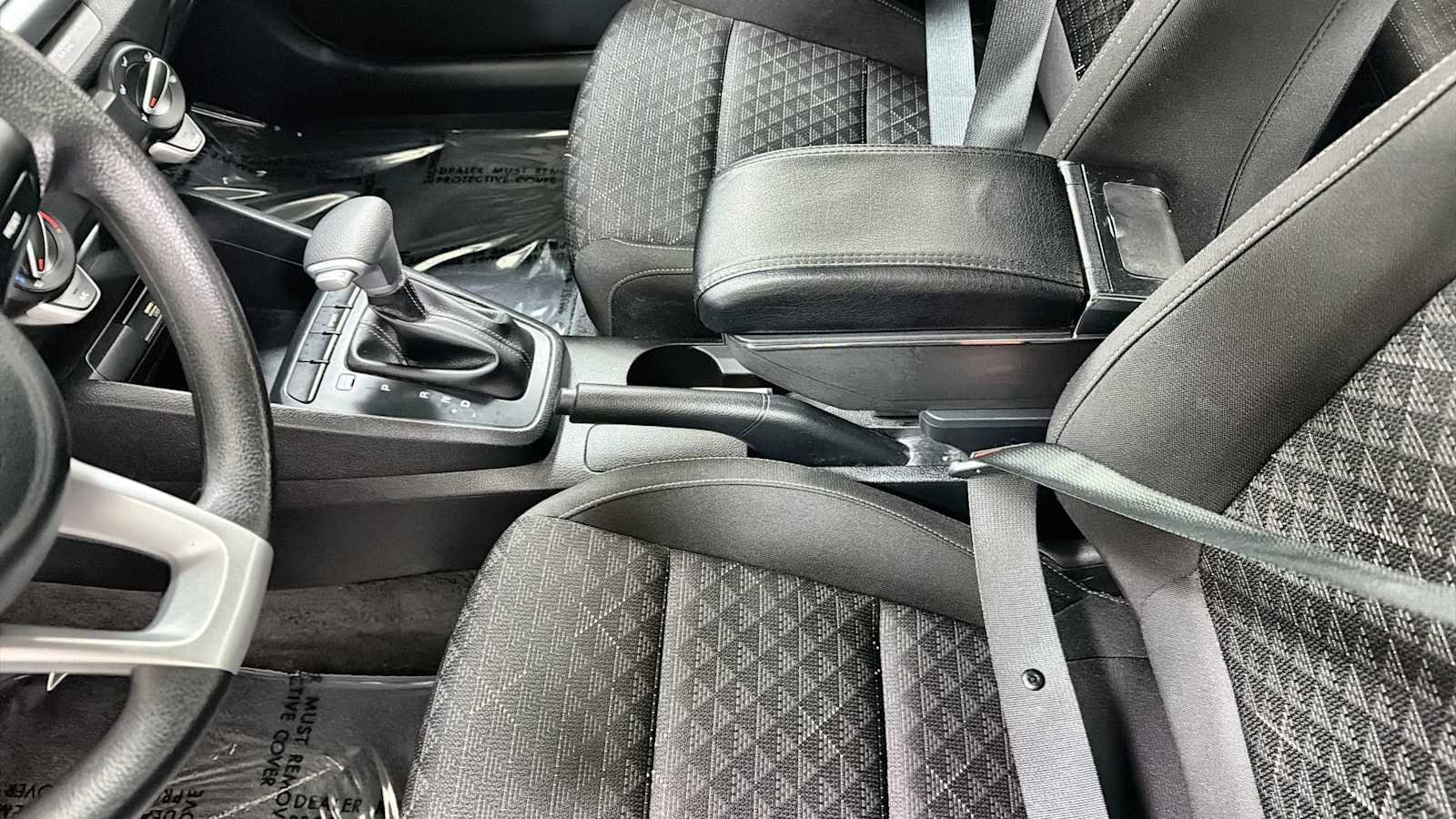 Thumbnail: 2022 Kia Rio - 22