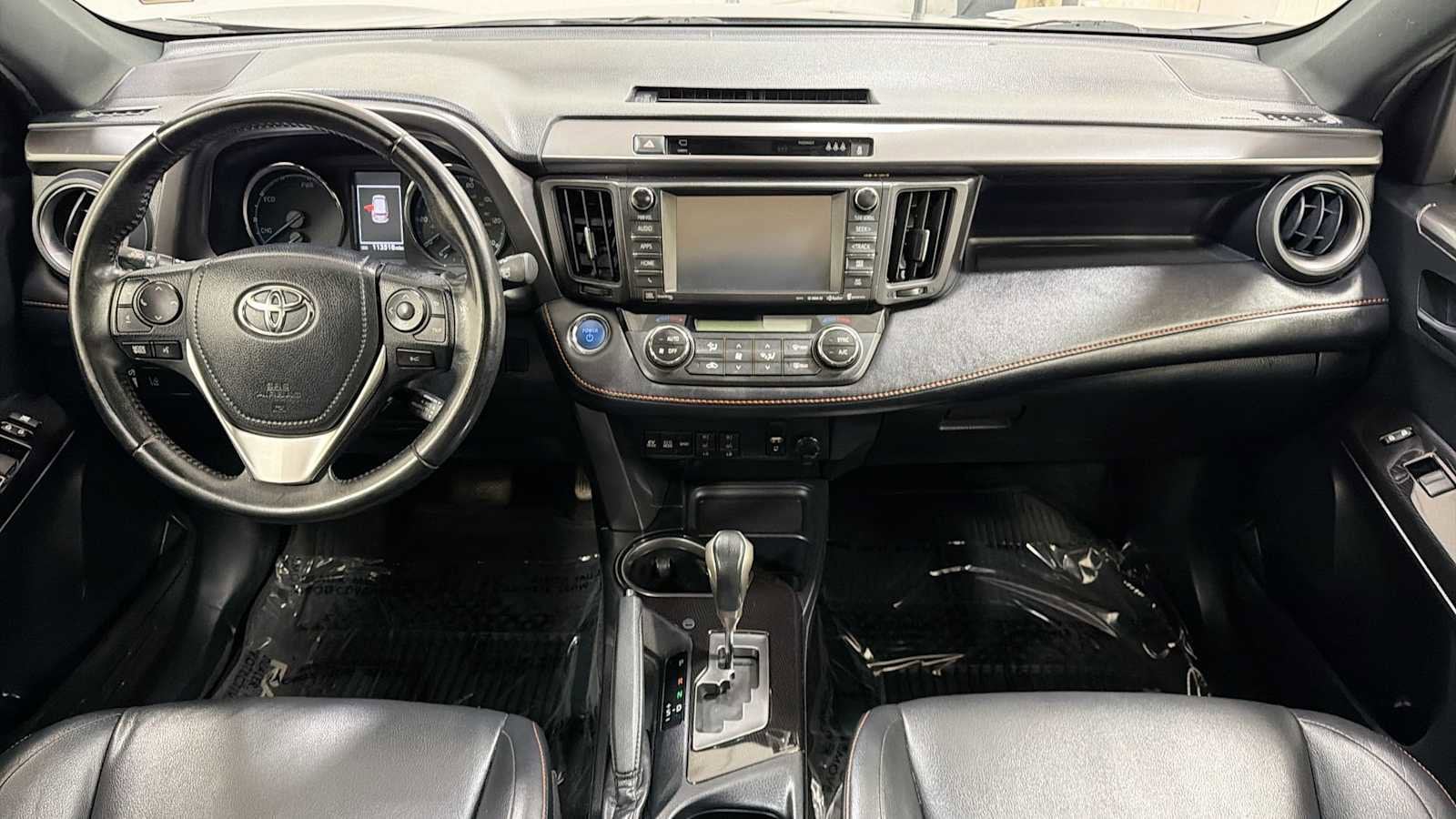 Thumbnail: 2017 Toyota RAV4 - 26