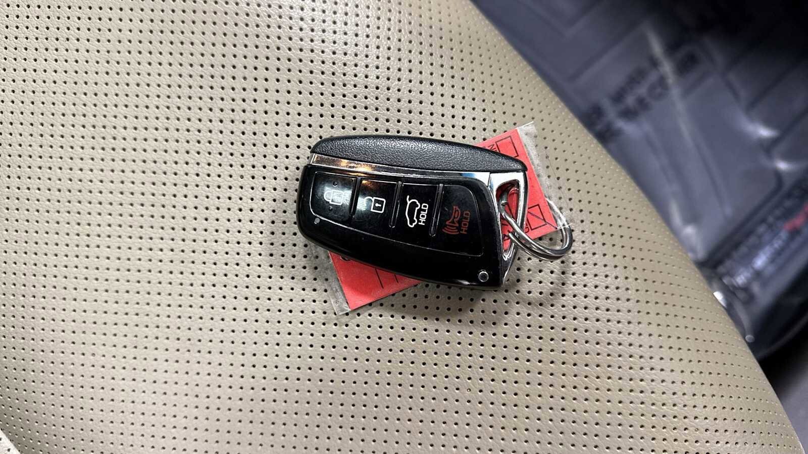 Thumbnail: 2017 Hyundai Santa Fe - 33