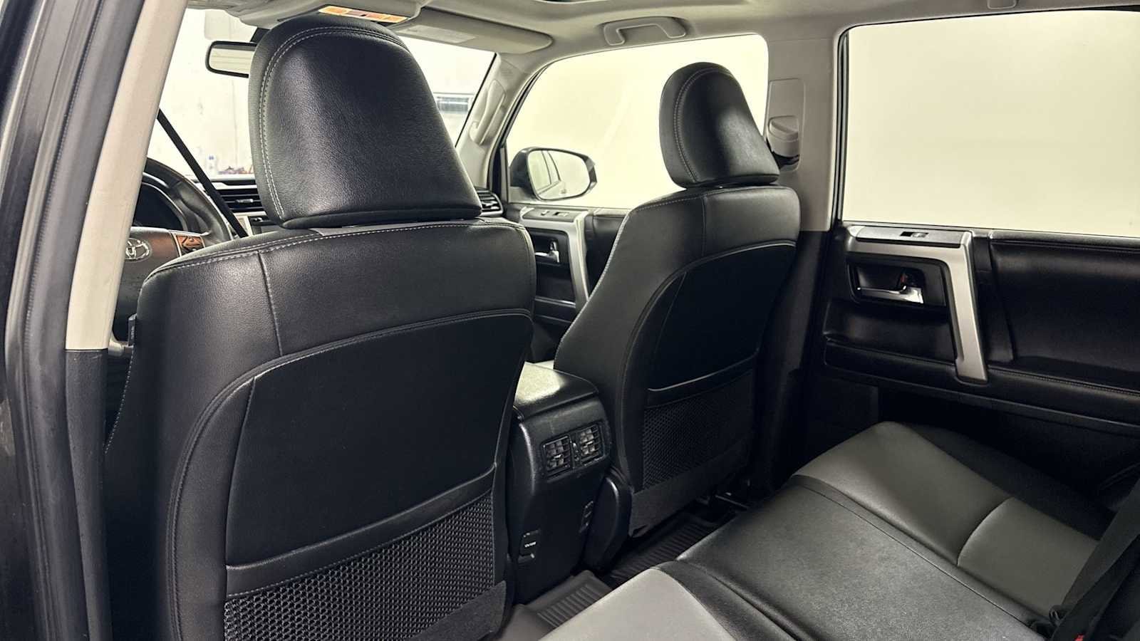 Thumbnail: 2019 Toyota 4Runner - 26