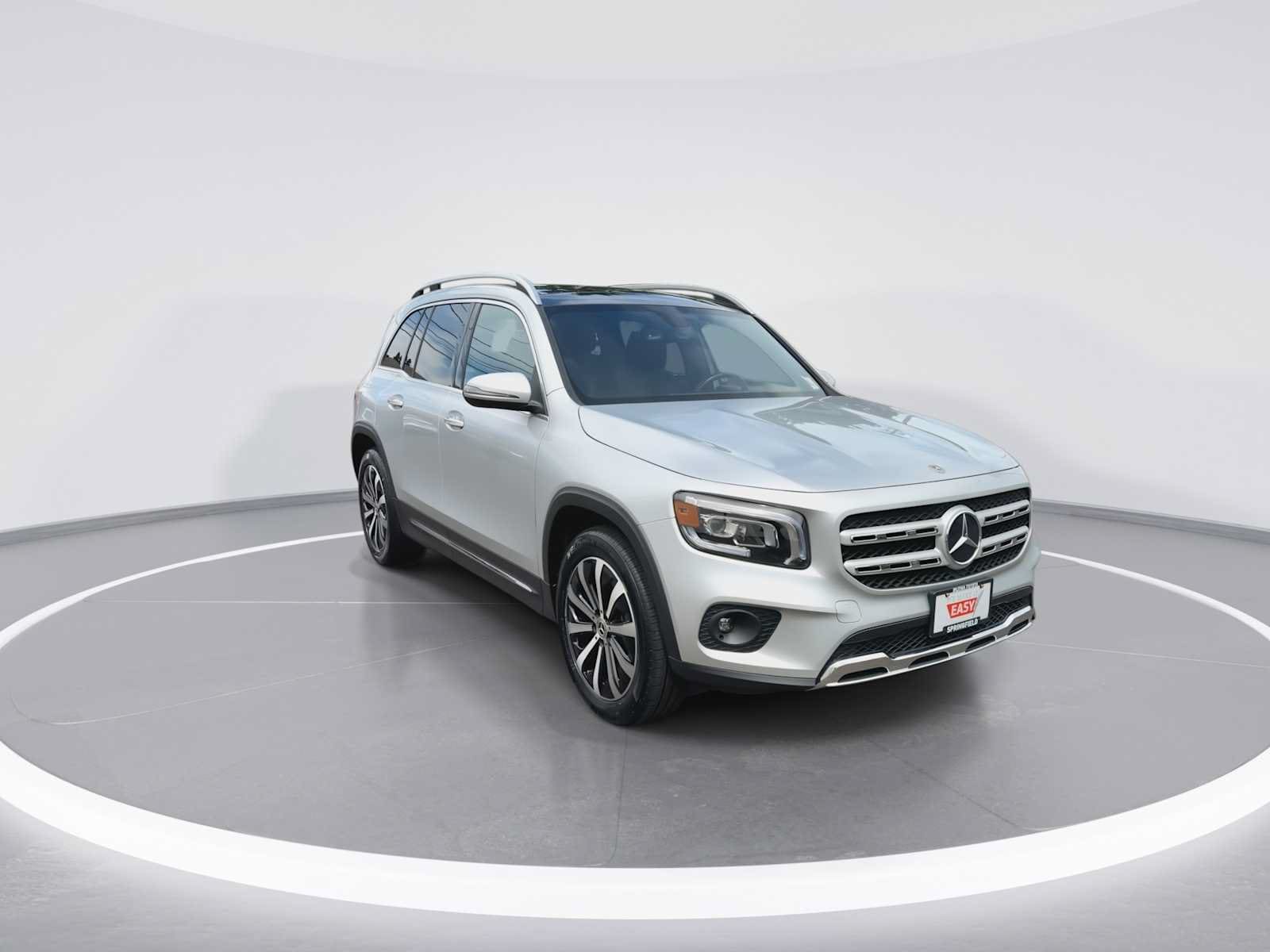 Thumbnail: 2022 Mercedes-Benz GLB - 2