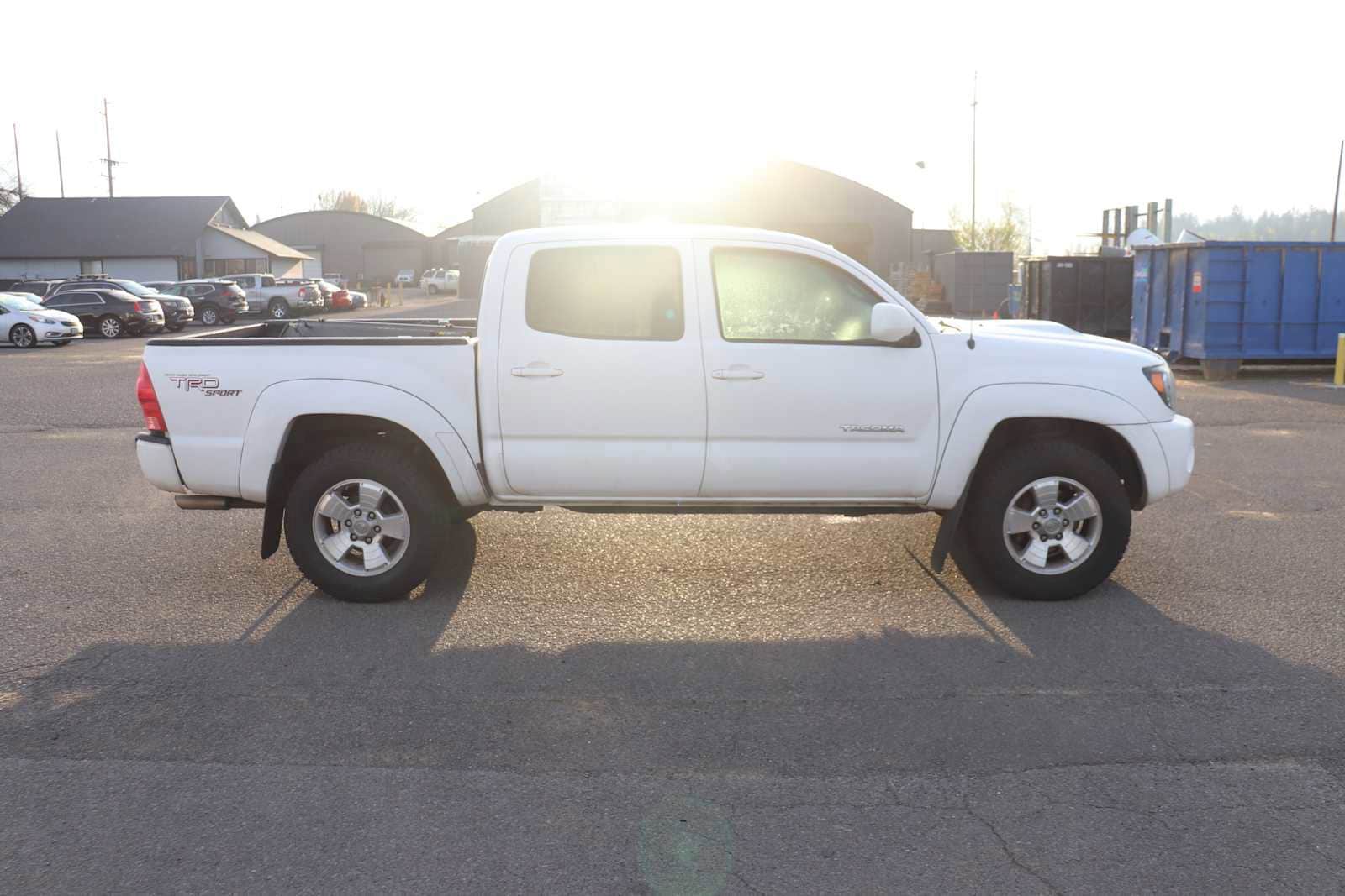 Thumbnail: 2008 Toyota Tacoma - 4