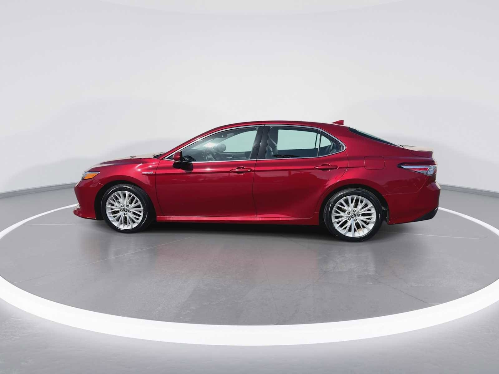 Thumbnail: 2020 Toyota Camry - 5