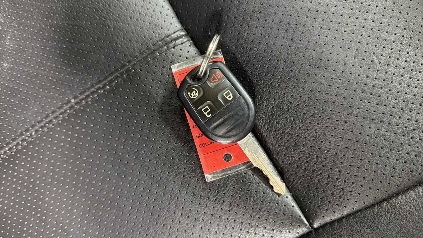 Thumbnail: 2015 Ford F-350 - 32