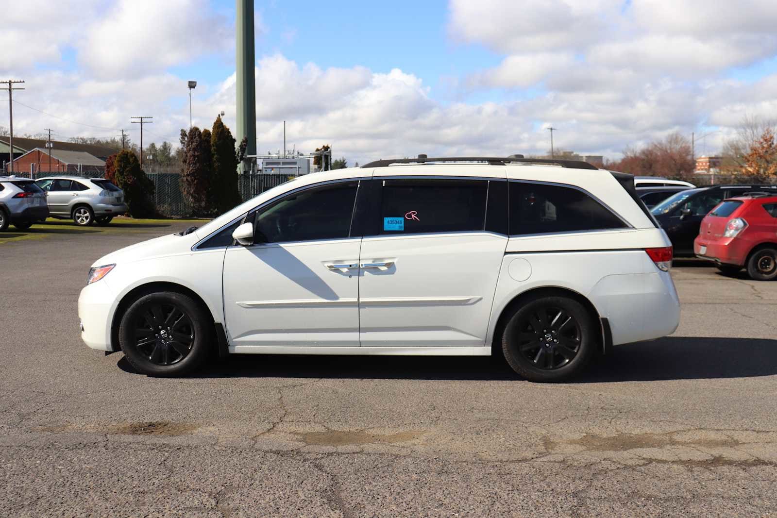 Thumbnail: 2014 Honda Odyssey - 8