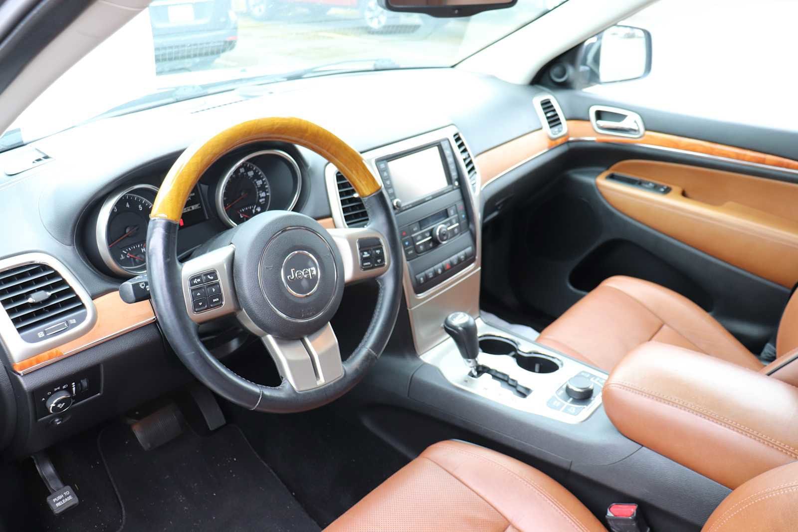 Thumbnail: 2013 Jeep Grand Cherokee - 10