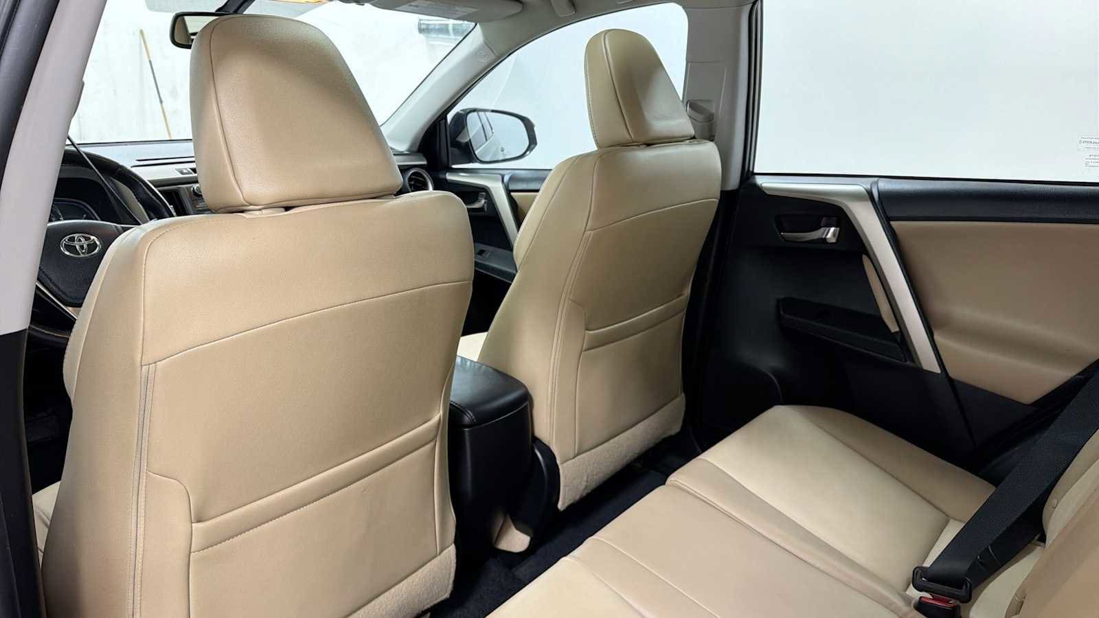 Thumbnail: 2014 Toyota RAV4 - 25