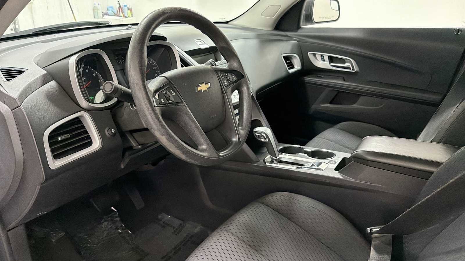 Thumbnail: 2013 Chevrolet Equinox - 12