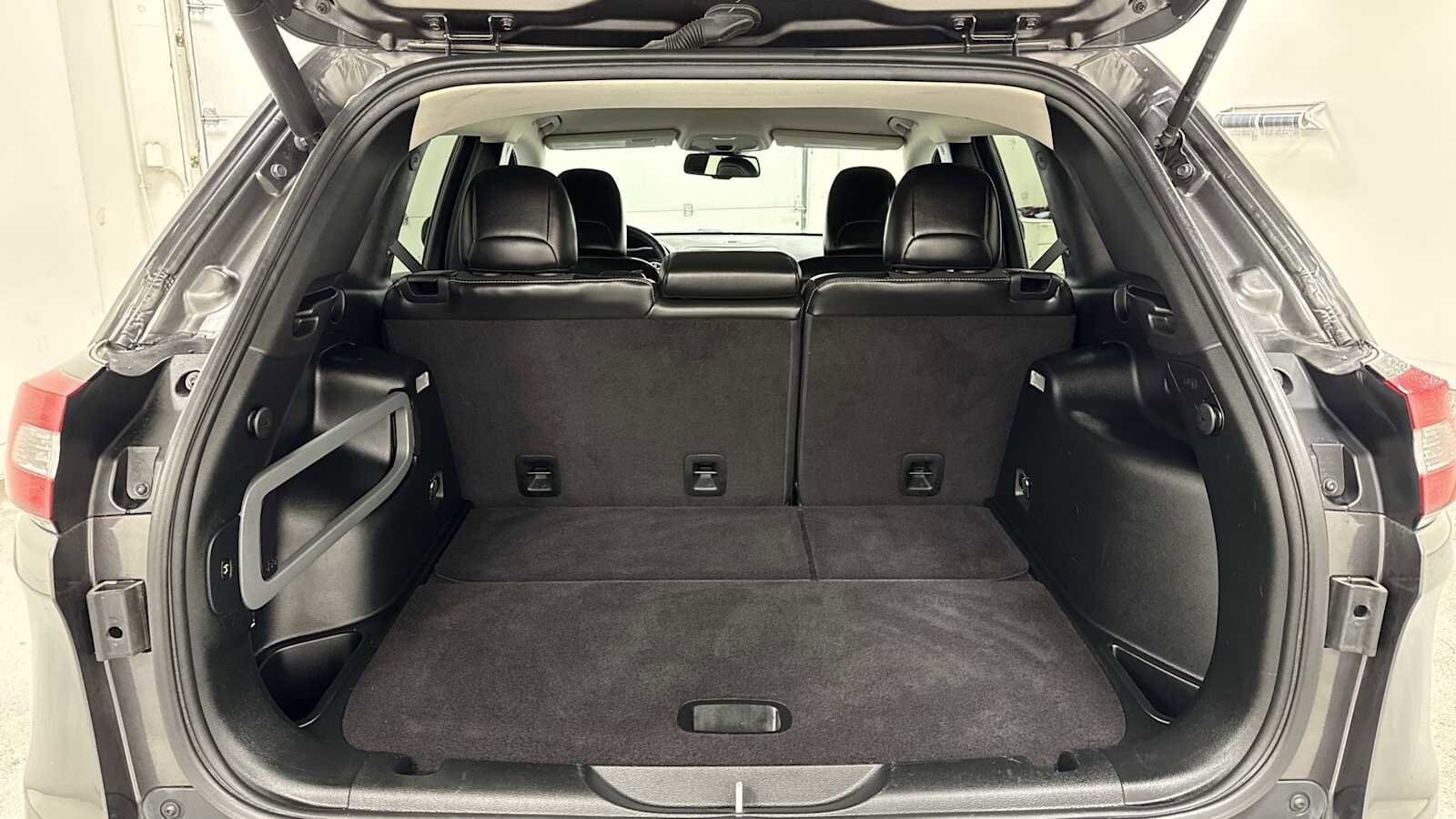 Thumbnail: 2018 Jeep Cherokee - 26