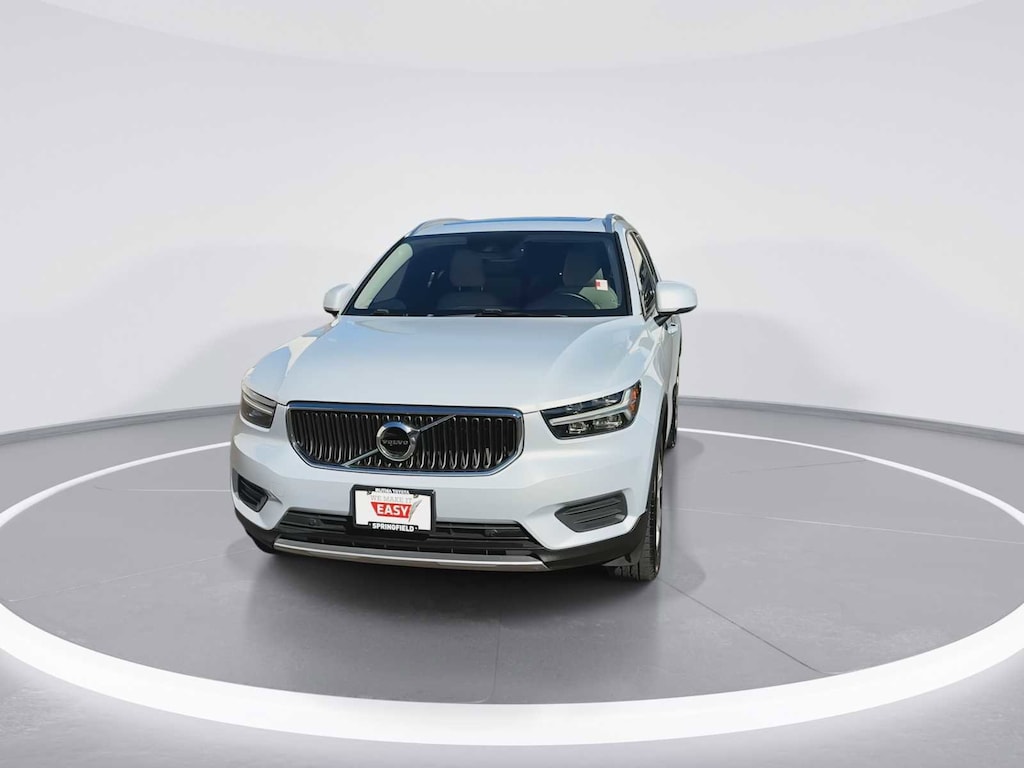 Used 2022 Volvo XC40 T5 AWD Momentum SUV